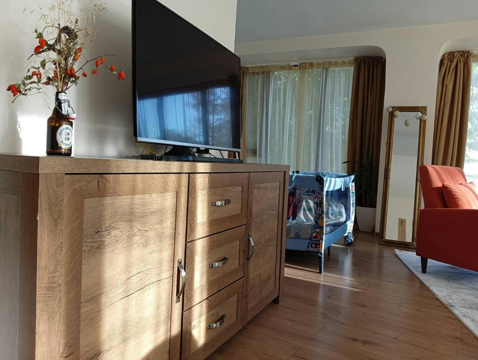 Cozy Studio With French Windows, Mrenicov Plovdiv Buitenkant foto